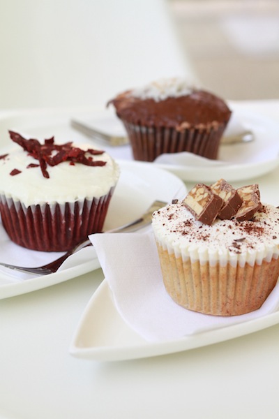 Giant Cupcake: House of Fraser Bakeware Review – What Jessica Baked Next